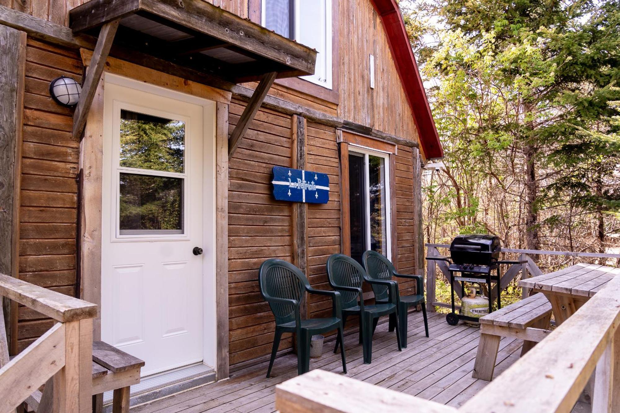 Auberge/Chalet Griffon Aventure L'Anse-au-Griffon Exteriör bild