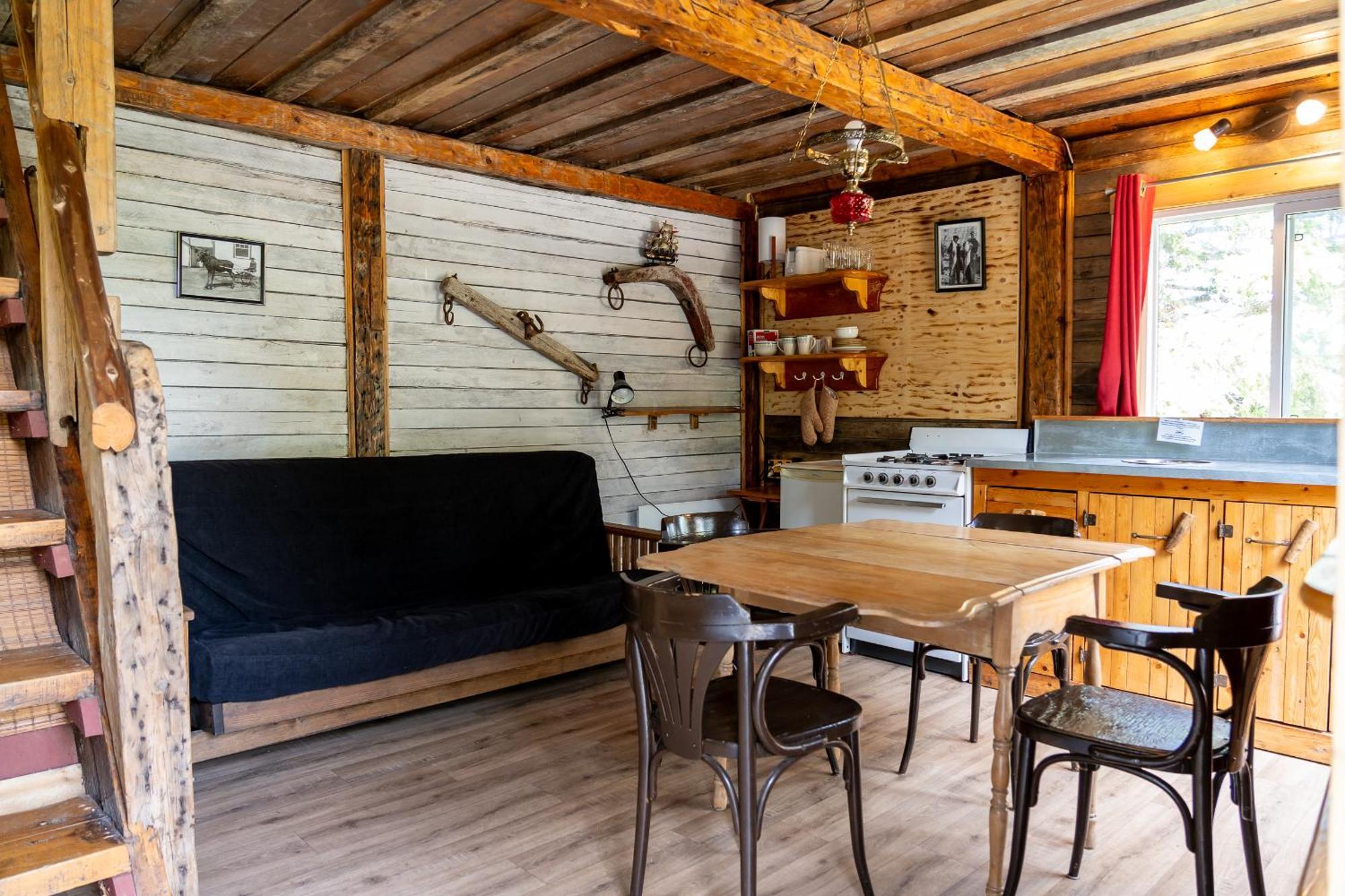 Auberge/Chalet Griffon Aventure L'Anse-au-Griffon Exteriör bild