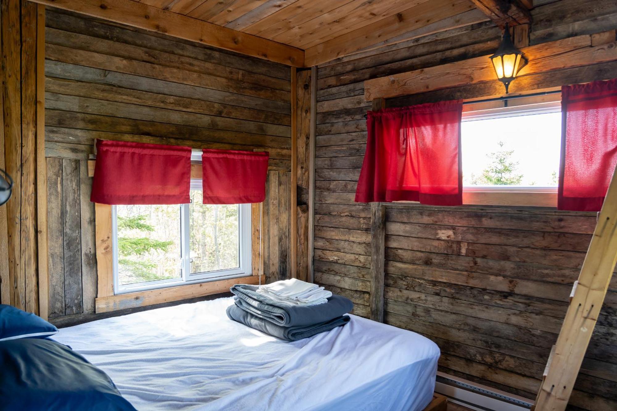 Auberge/Chalet Griffon Aventure L'Anse-au-Griffon Exteriör bild